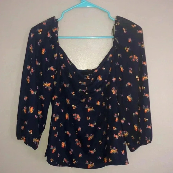 4Si3nna Women’s Blue Gathered Floral Blouse - Picture 4 of 8